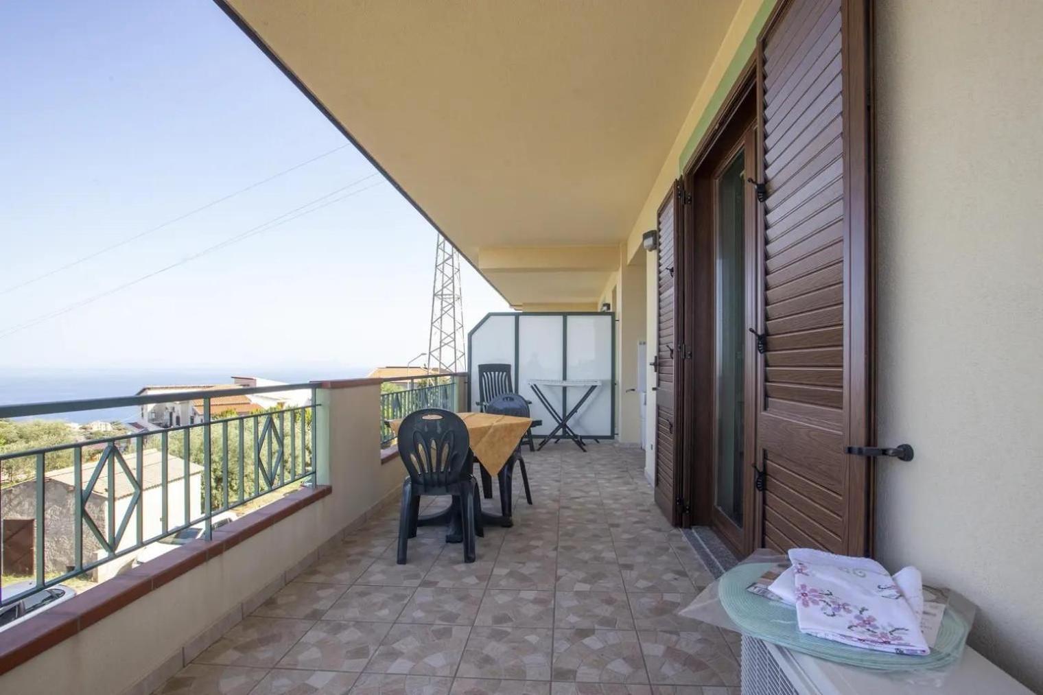 Appartamenti Anza Capo dʼOrlando Exterior foto